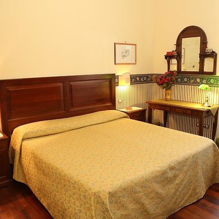 B&B La Vetreria Almaru Catania Ruang foto