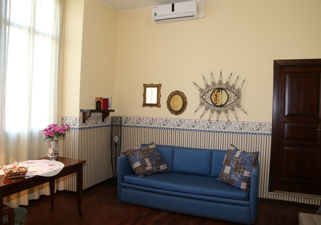 B&B La Vetreria Almaru Catania Ruang foto